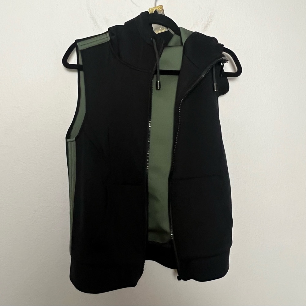 40. Alala Black Sporty Hooded Vest